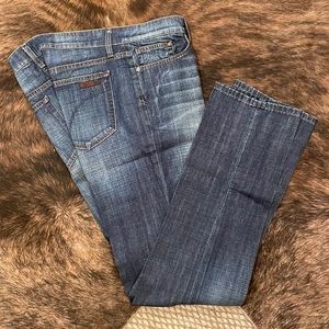 Like New mens Classic Joe’s Jeans 33